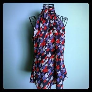 Banana Republic sleeveless tie neck shirt